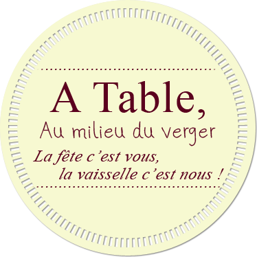 A TABLE AU MILIEU DU VERGER